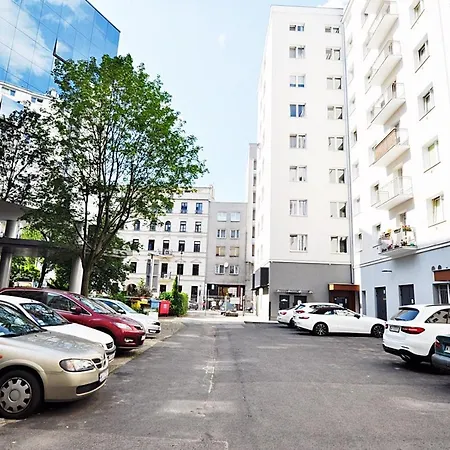 Premium Place In The Centre, Wi-fi - By Hik *